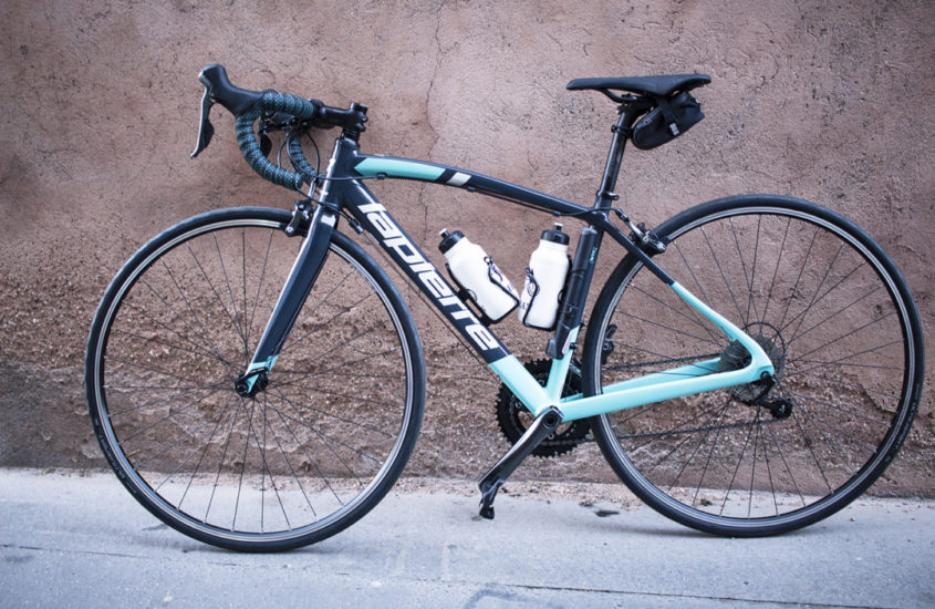 Choisir son premier vélo de route : une recherche efficace